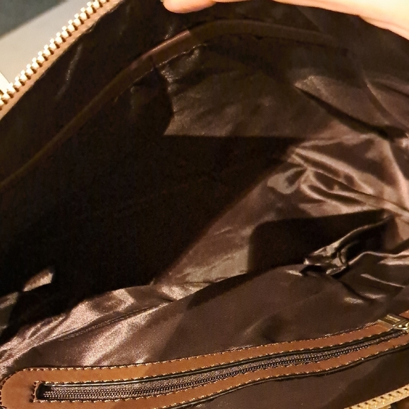 Chic Cat Design Brown and Cream Satchel PVC - Picture 4 of 4